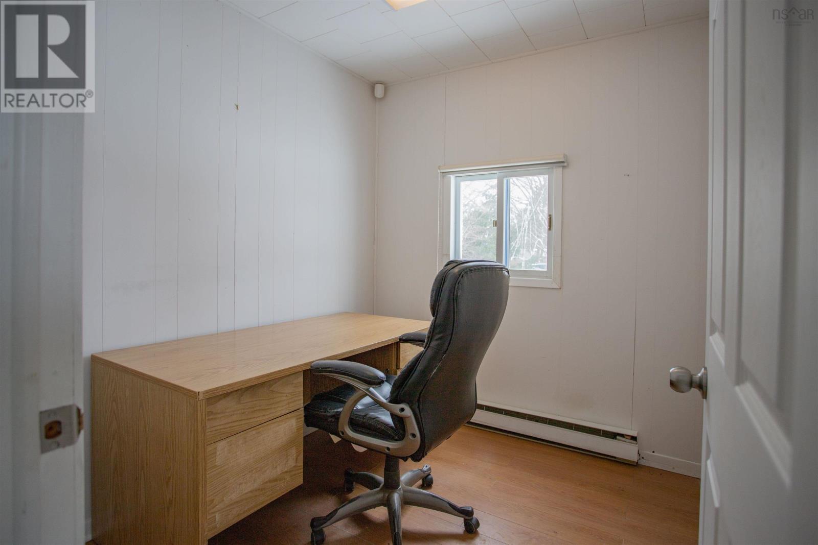 994 Central Avenue, Greenwood, Nova Scotia  B0P 1R0 - Photo 9 - 202401887