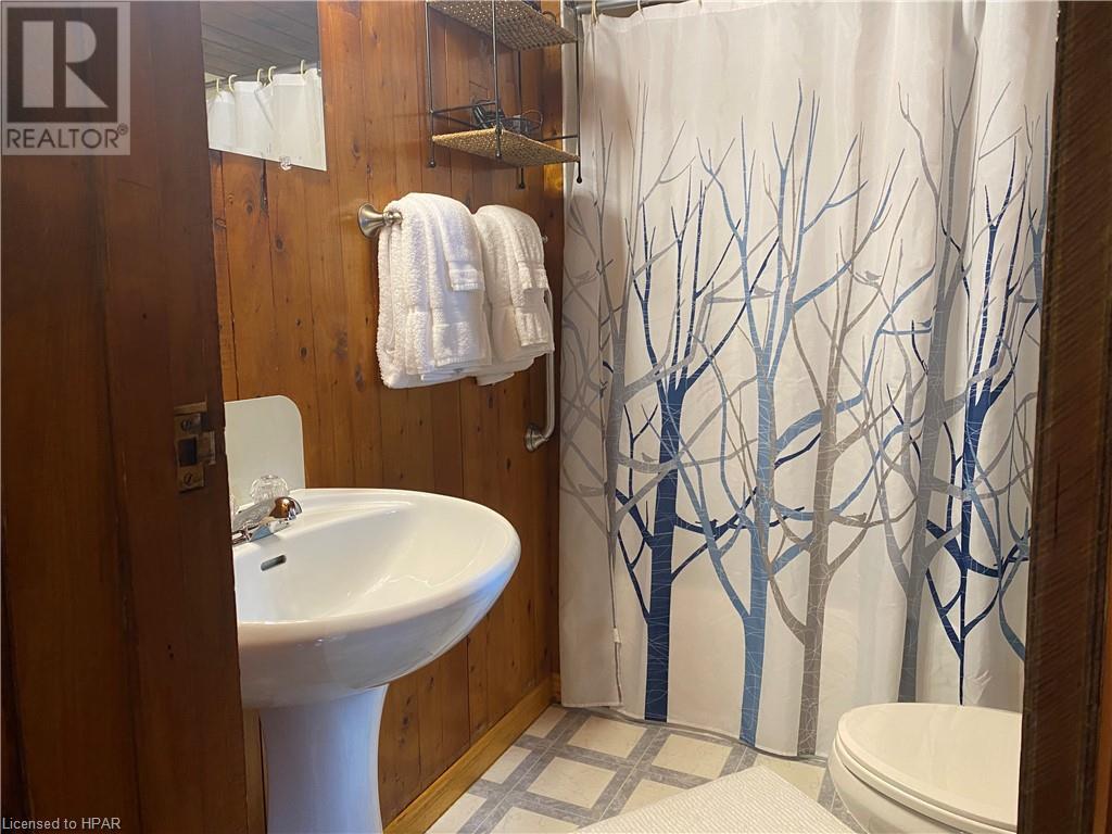 901 Mcrae Hay Lake Road Unit# 2, Whitney, Ontario  K0J 2M0 - Photo 10 - 40535271