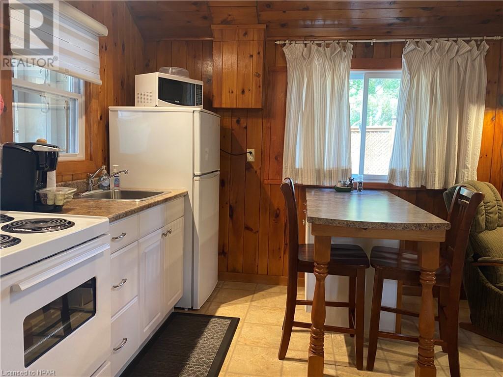 901 Mcrae Hay Lake Road Unit# 2, Whitney, Ontario  K0J 2M0 - Photo 7 - 40535271