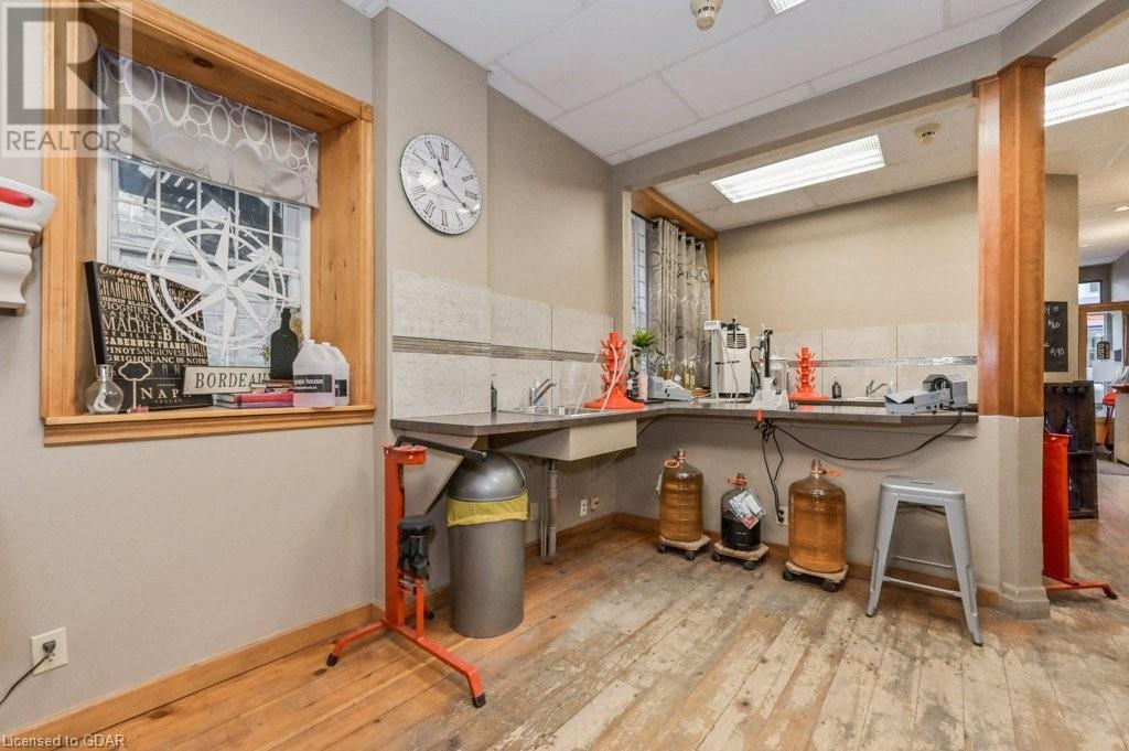 184 St Andrew St W Street, Fergus, Ontario  N1M 2W8 - Photo 13 - 40534500