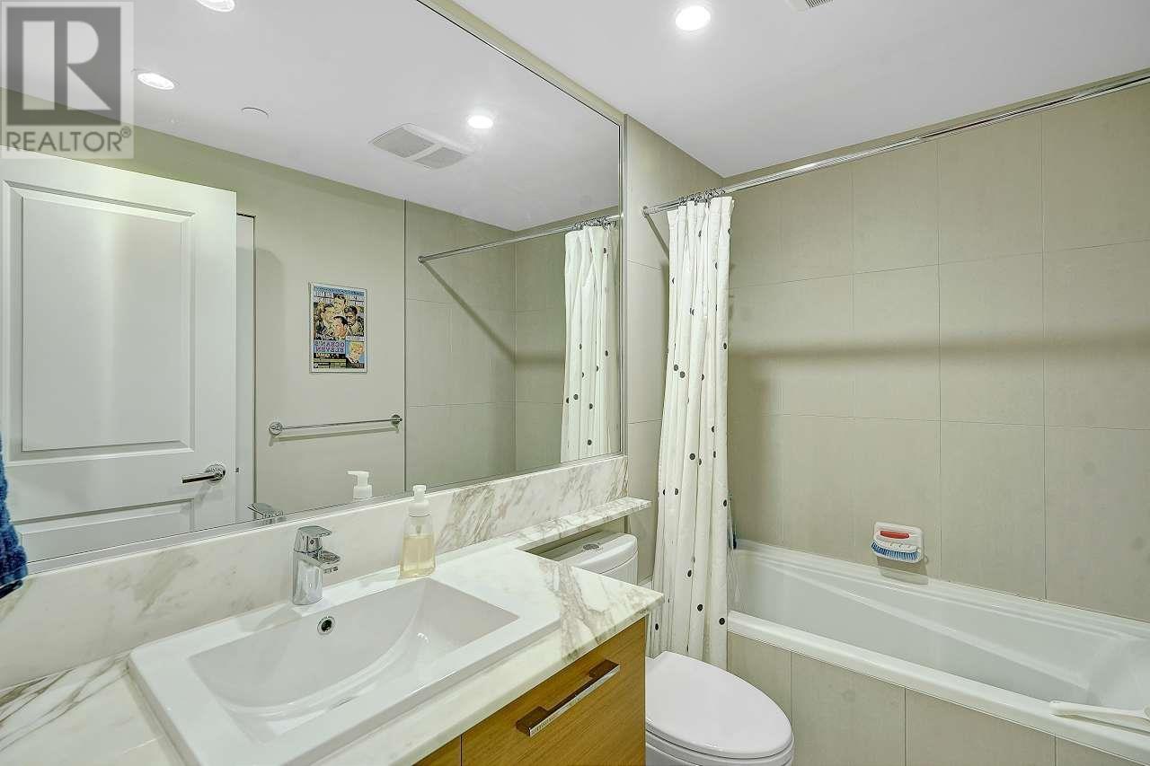 Listing Picture 11 of 22 : 702 5868 AGRONOMY ROAD, Vancouver / 溫哥華 - 魯藝地產 Yvonne Lu Group - MLS Medallion Club Member