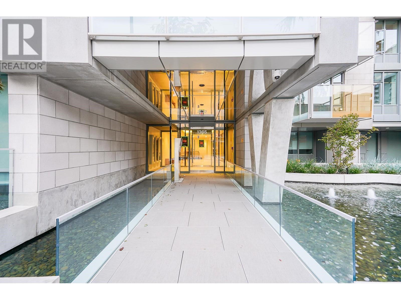 401 1365 Davie Street, Vancouver, British Columbia  V6E 1N5 - Photo 3 - R2845805