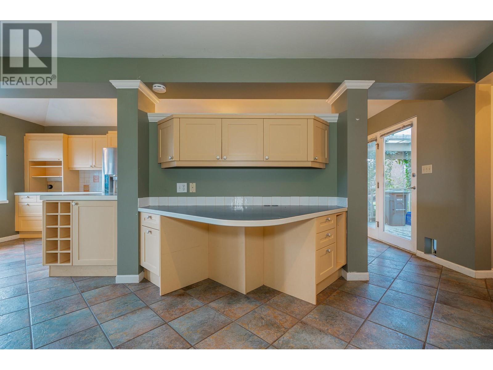 1963 W 35th Avenue, Vancouver, British Columbia  V6M 1H8 - Photo 18 - R2845789
