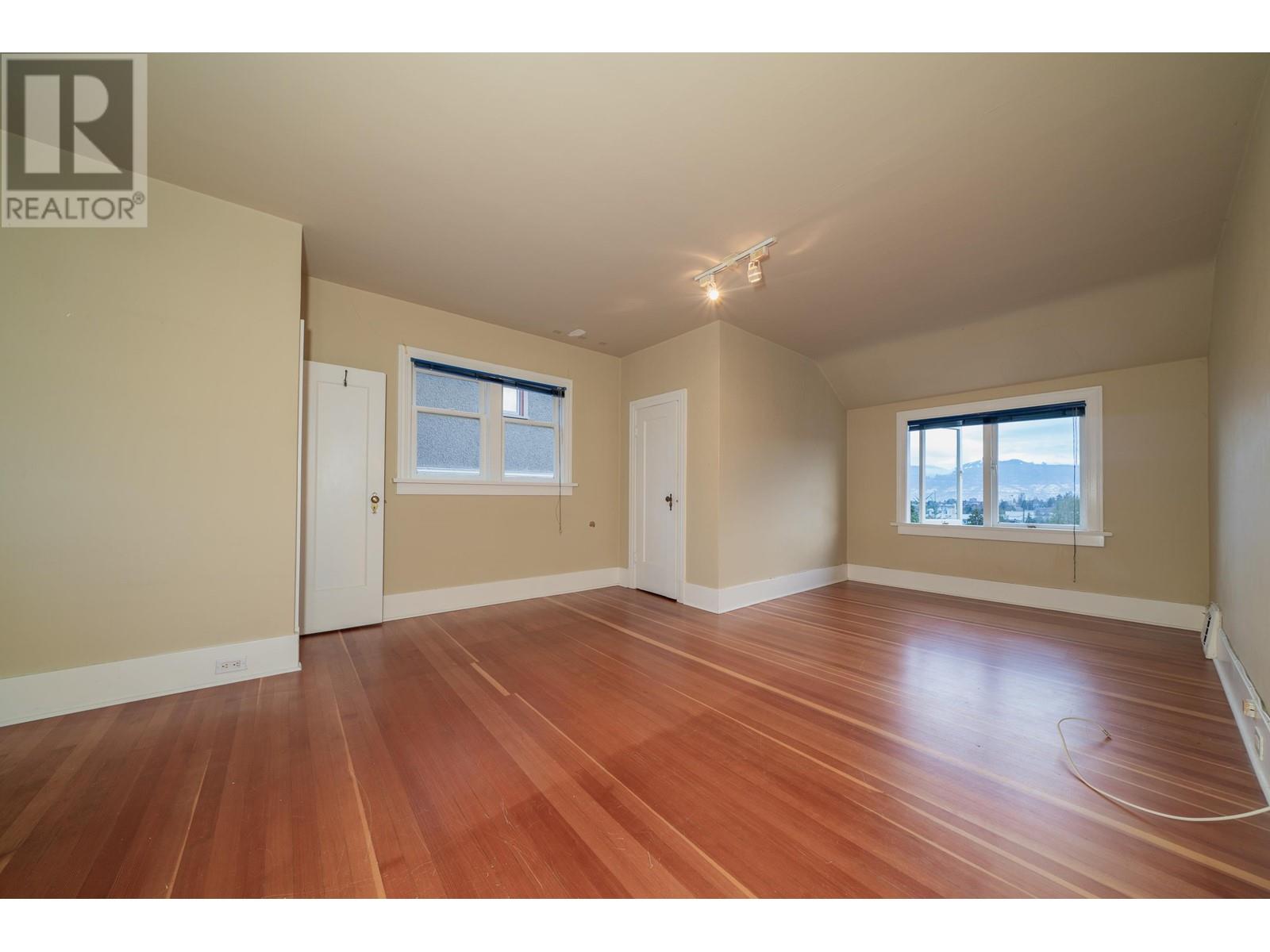1963 W 35th Avenue, Vancouver, British Columbia  V6M 1H8 - Photo 21 - R2845789