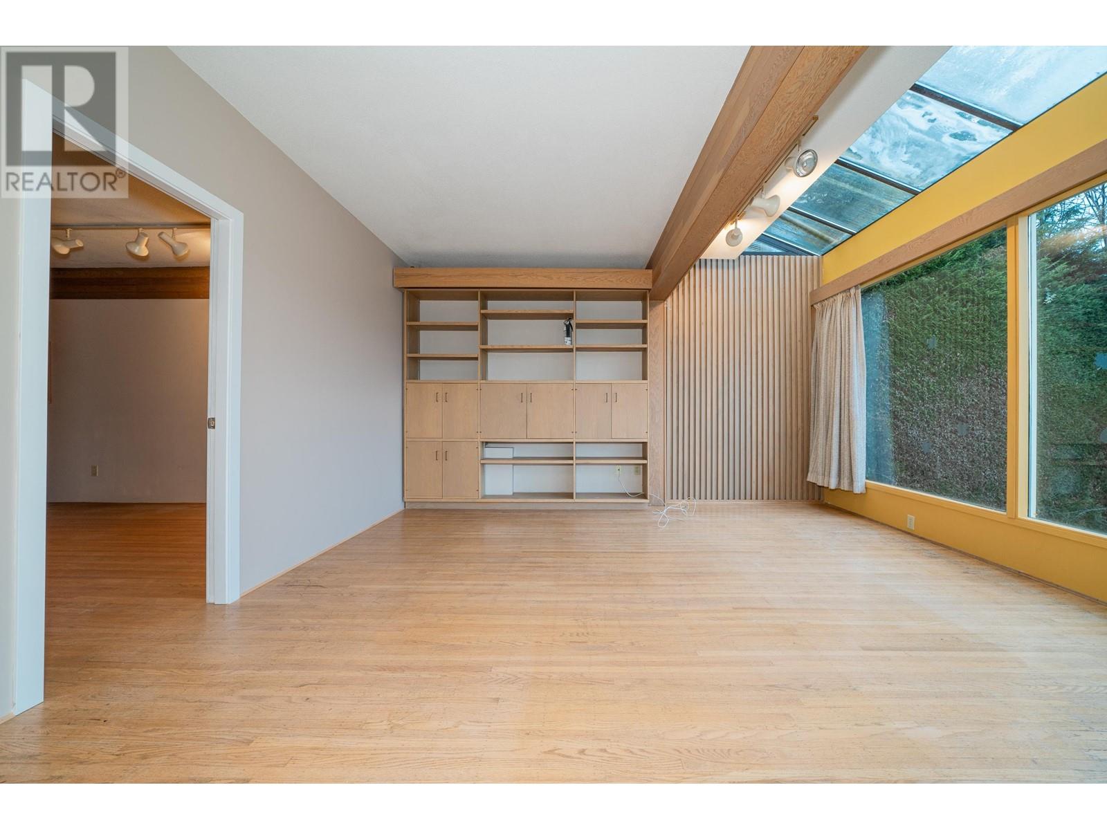 1963 W 35th Avenue, Vancouver, British Columbia  V6M 1H8 - Photo 29 - R2845789