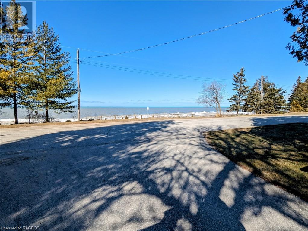 125 Boiler Beach Road, HuronKinloss, Ontario N2Z 2X3 (26467431) The