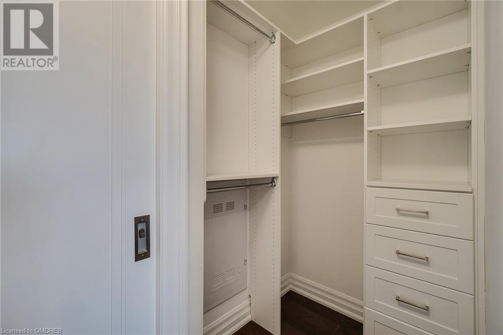 2060 Lakeshore Road Unit# 802, Burlington, Ontario  L7R 0G2 - Photo 23 - 40530020