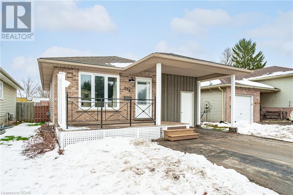 674 Perry Street, Fergus, Ontario  N1M 2R4 - Photo 2 - 40535736