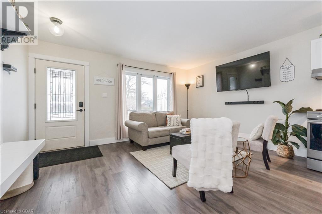 674 Perry Street, Fergus, Ontario  N1M 2R4 - Photo 7 - 40535736