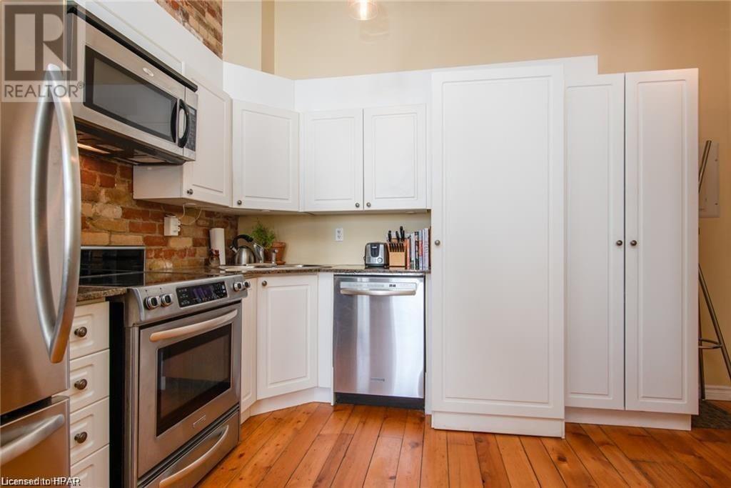 66 Wellington Street Unit# 201, Stratford, Ontario  N5A 2L2 - Photo 12 - 40529702