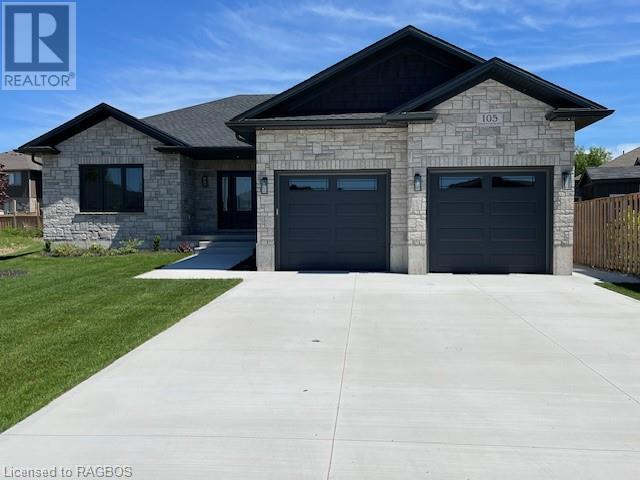 105 Dougs Crescent, Mount Forest, Ontario  N0G 2L2 - Photo 1 - 40535798