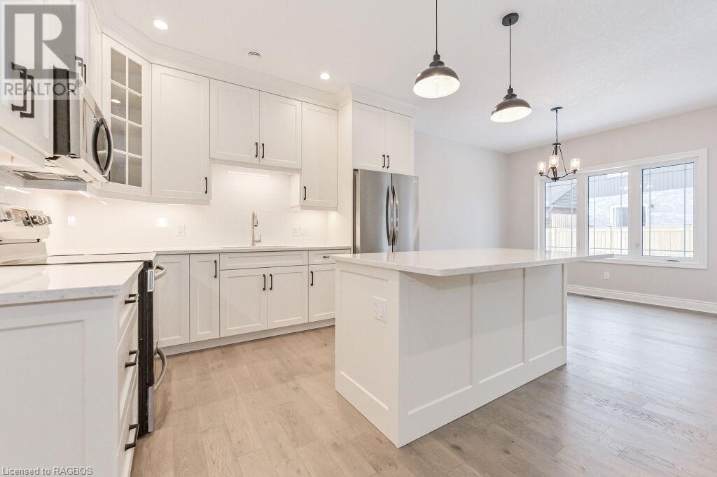 105 Dougs Crescent, Mount Forest, Ontario  N0G 2L2 - Photo 11 - 40535798