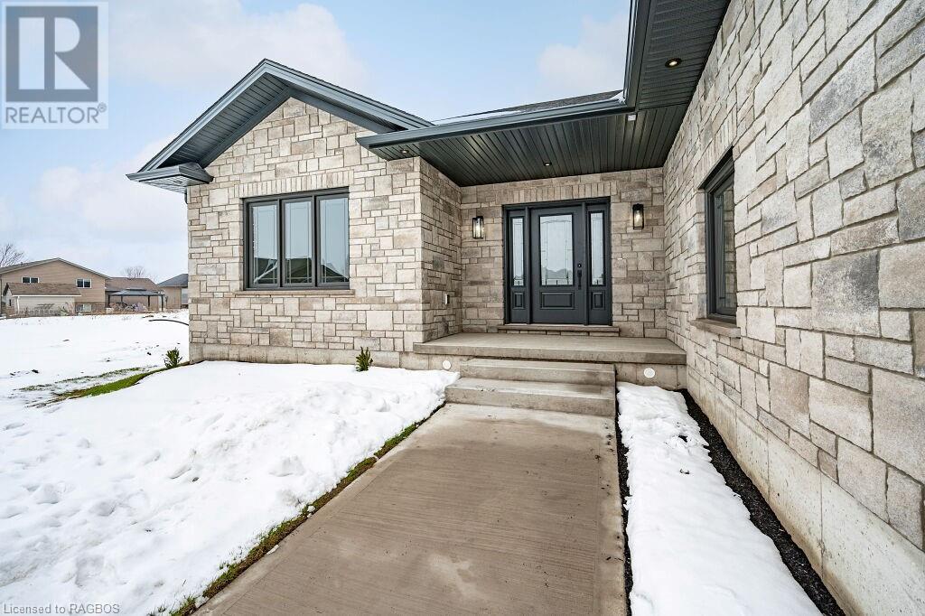 105 Dougs Crescent, Mount Forest, Ontario  N0G 2L2 - Photo 6 - 40535798