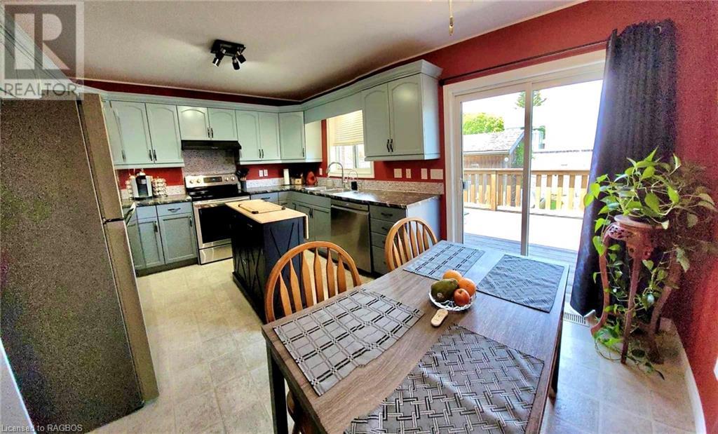 636 22nd Avenue, Hanover, Ontario  N4N 3W7 - Photo 15 - 40529794