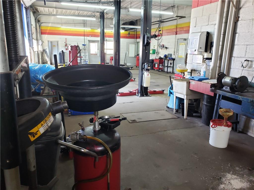 1250 Barton Street E, Hamilton, Ontario  L8H 2V9 - Photo 10 - H4184304