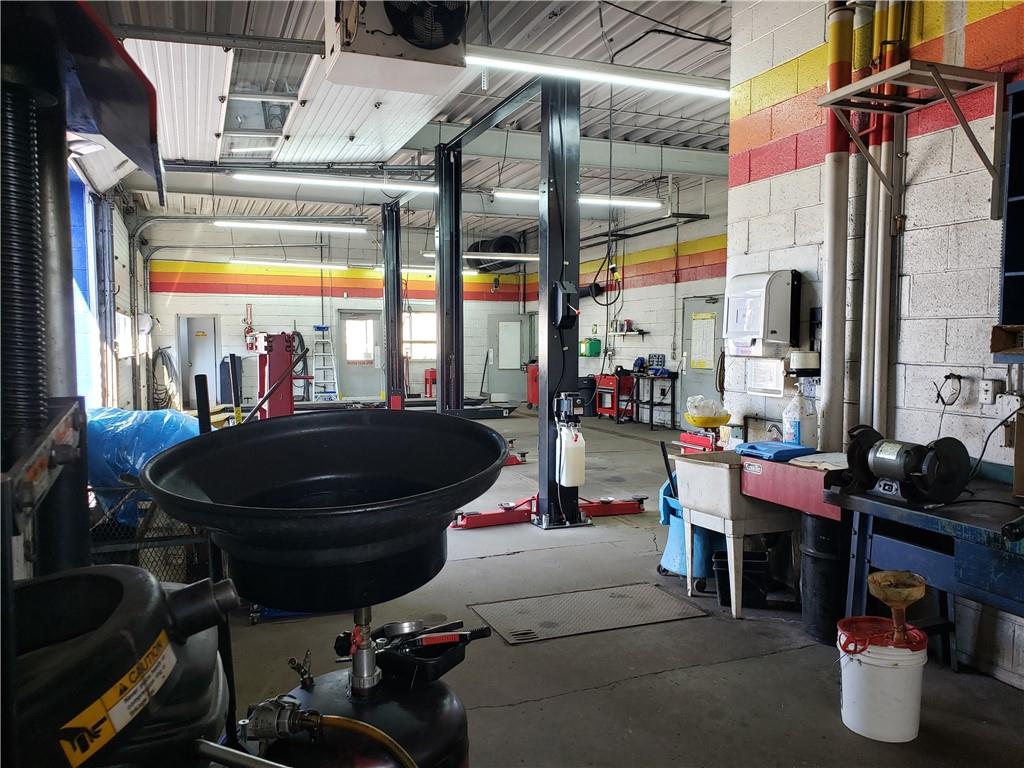 1250 Barton Street E, Hamilton, Ontario  L8H 2V9 - Photo 11 - H4184304