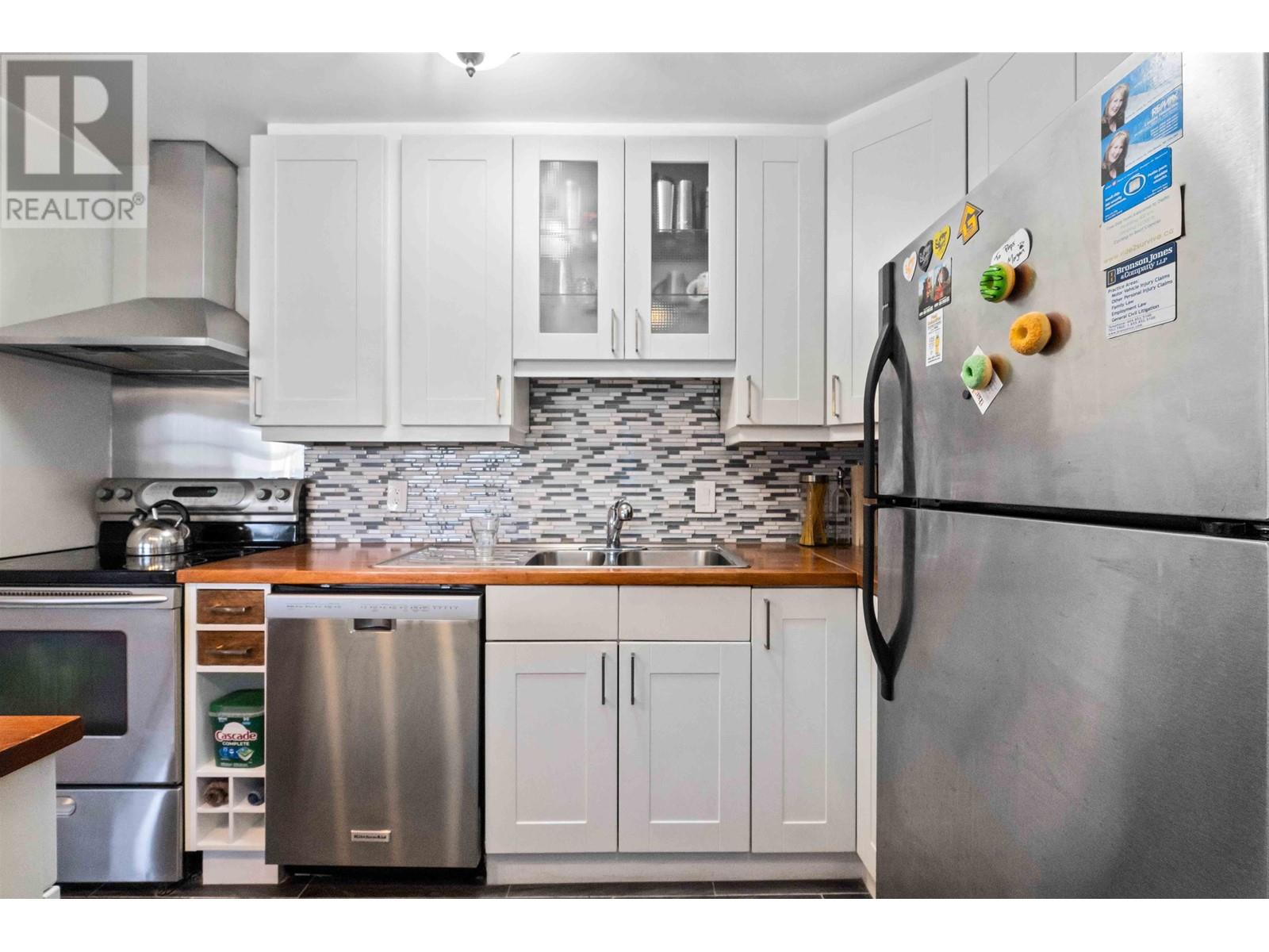 305 12170 222 Street, Maple Ridge, British Columbia  V2X 8H1 - Photo 5 - R2845887