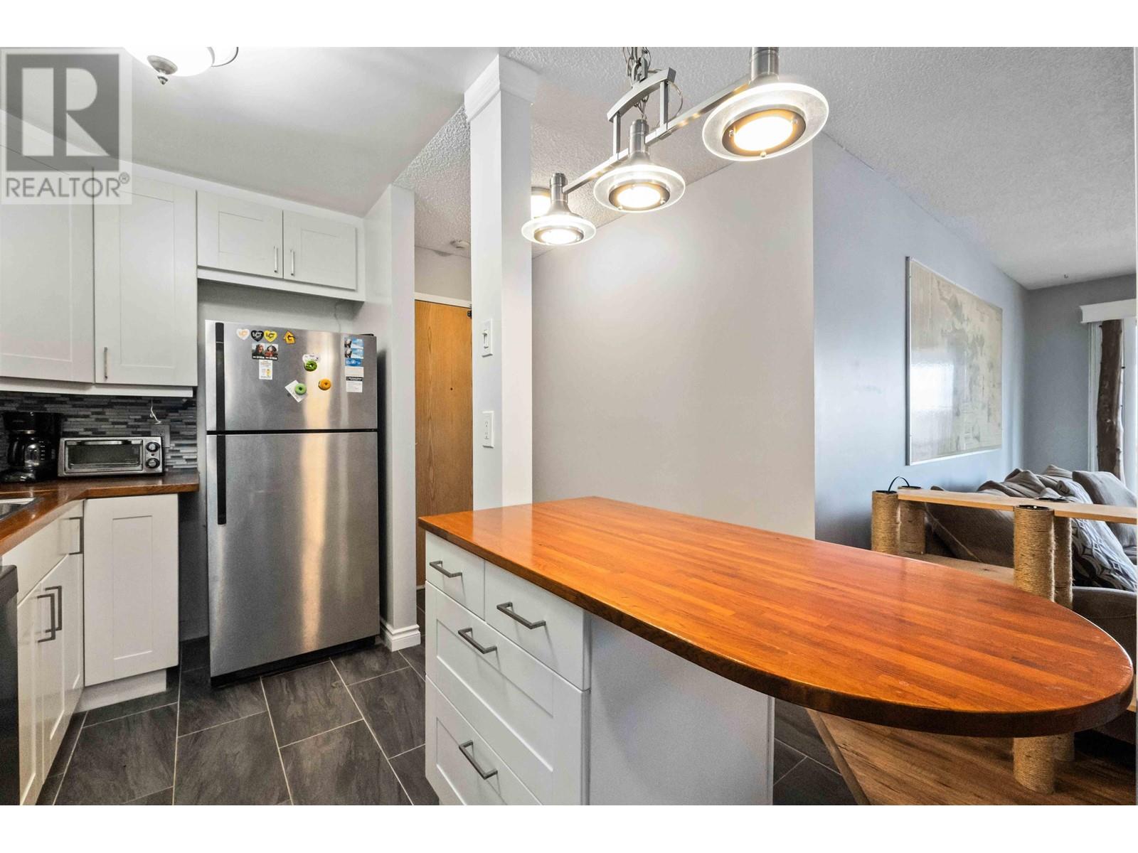 305 12170 222 Street, Maple Ridge, British Columbia  V2X 8H1 - Photo 6 - R2845887