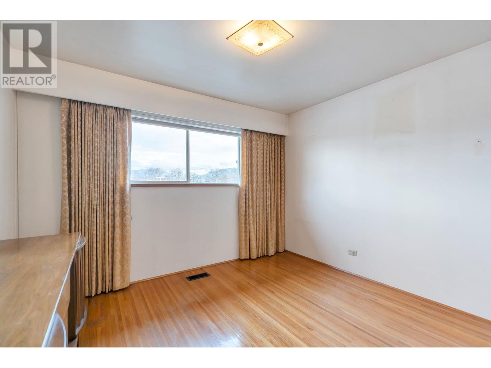 2425 Kitchener Street, Vancouver, British Columbia  V5K 3C4 - Photo 10 - R2845885