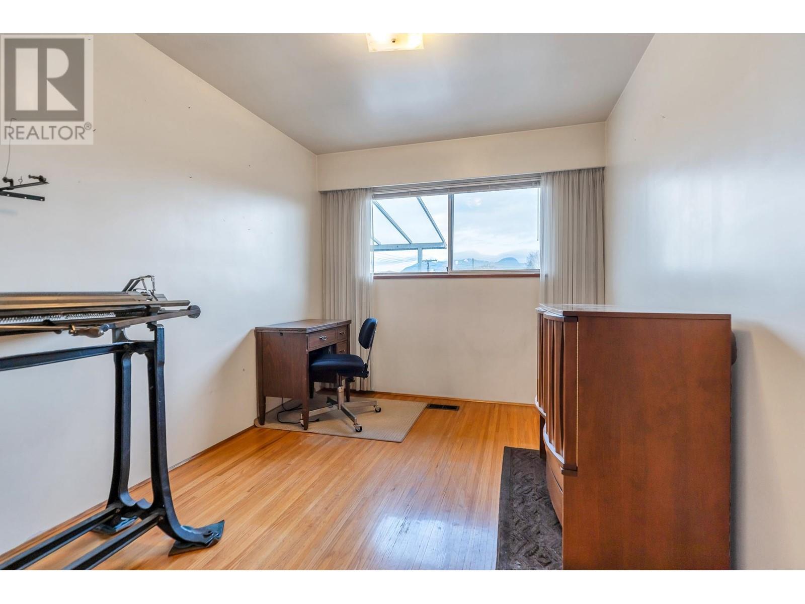 2425 Kitchener Street, Vancouver, British Columbia  V5K 3C4 - Photo 8 - R2845885
