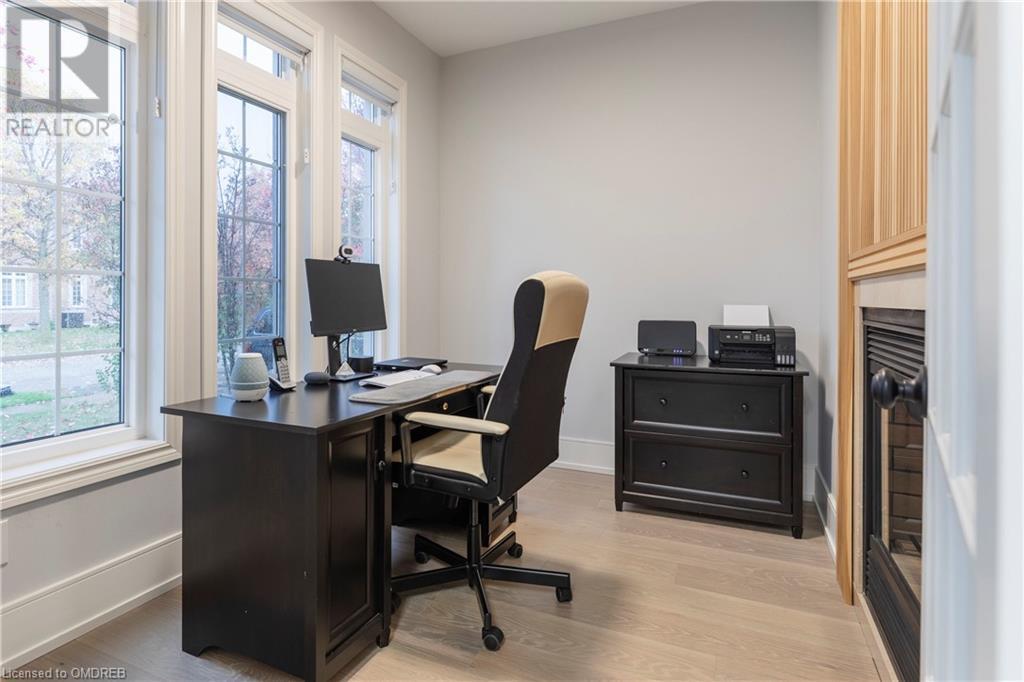 149 Spring Azure Crescent, Oakville, Ontario  L6L 6V7 - Photo 4 - 40534637