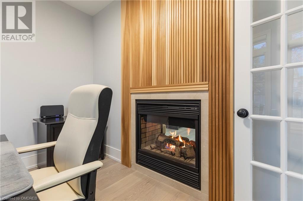149 Spring Azure Crescent, Oakville, Ontario  L6L 6V7 - Photo 5 - 40534637