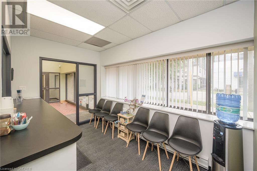 205 King Street, St. Catharines, Ontario  L2R 3J5 - Photo 4 - 40535928