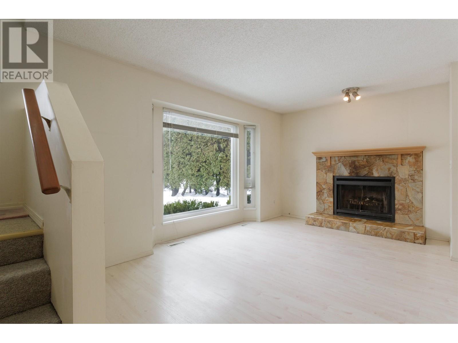 21579 Cherrington Avenue, Maple Ridge, British Columbia  V2X 8R2 - Photo 13 - R2845923