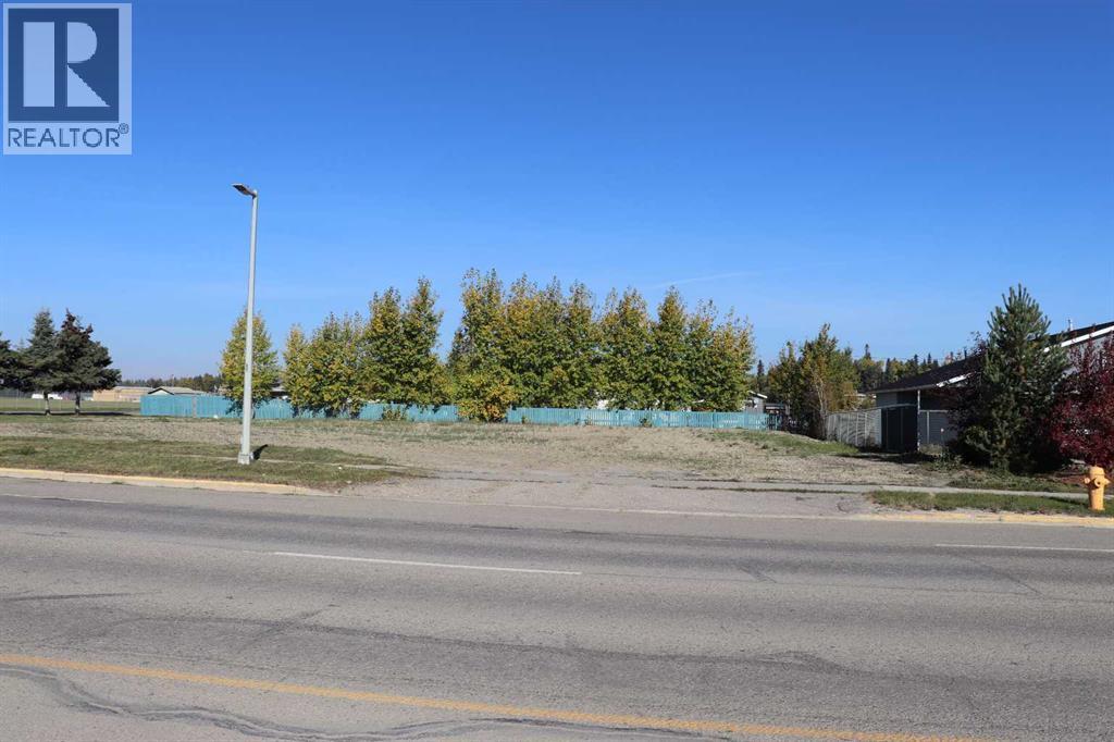 5720 4 Avenue Highway 16  W, Edson, Alberta  T7E 1C5 - Photo 3 - A2073807