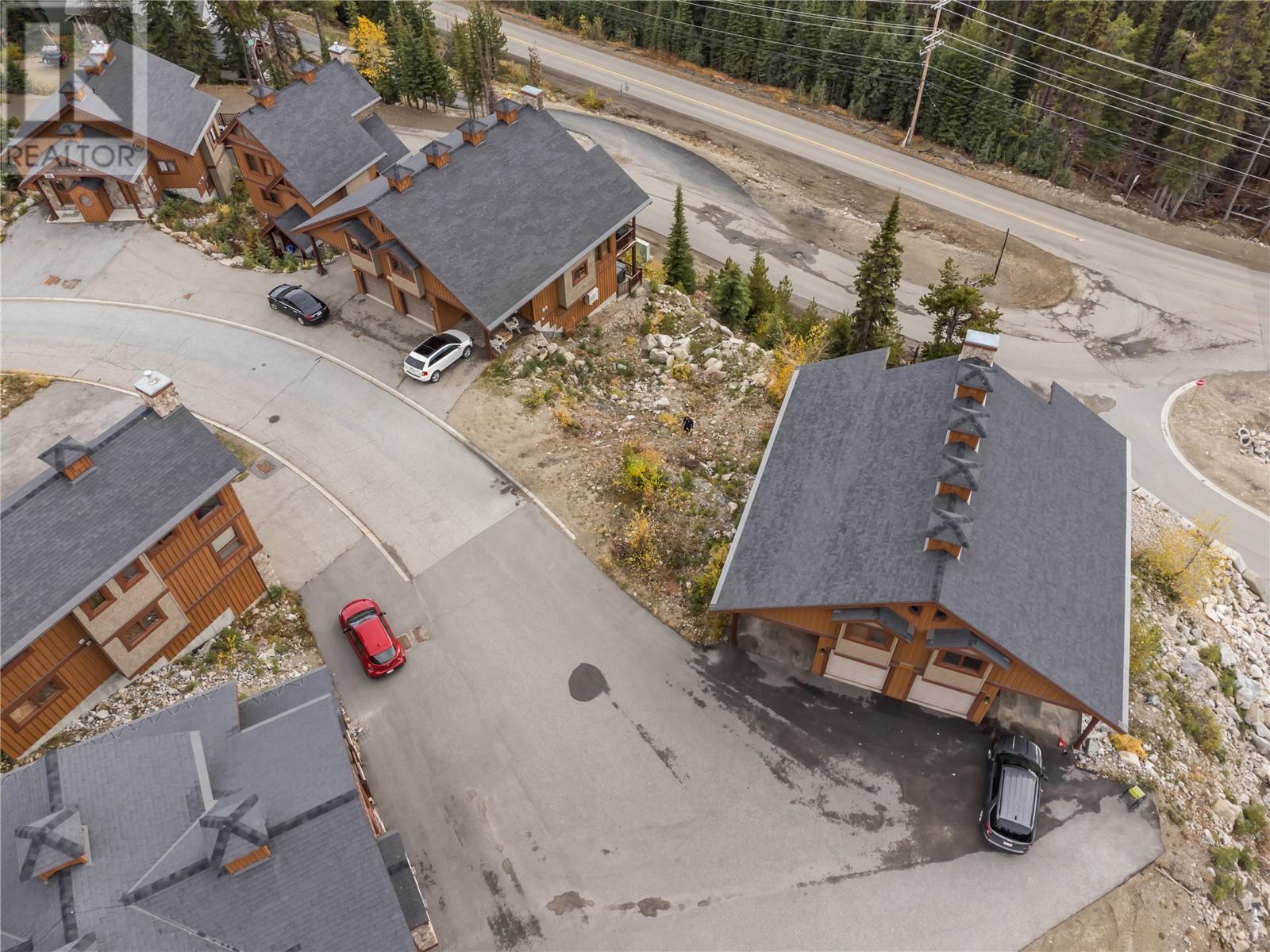 125 Forest Lane, big white, British Columbia