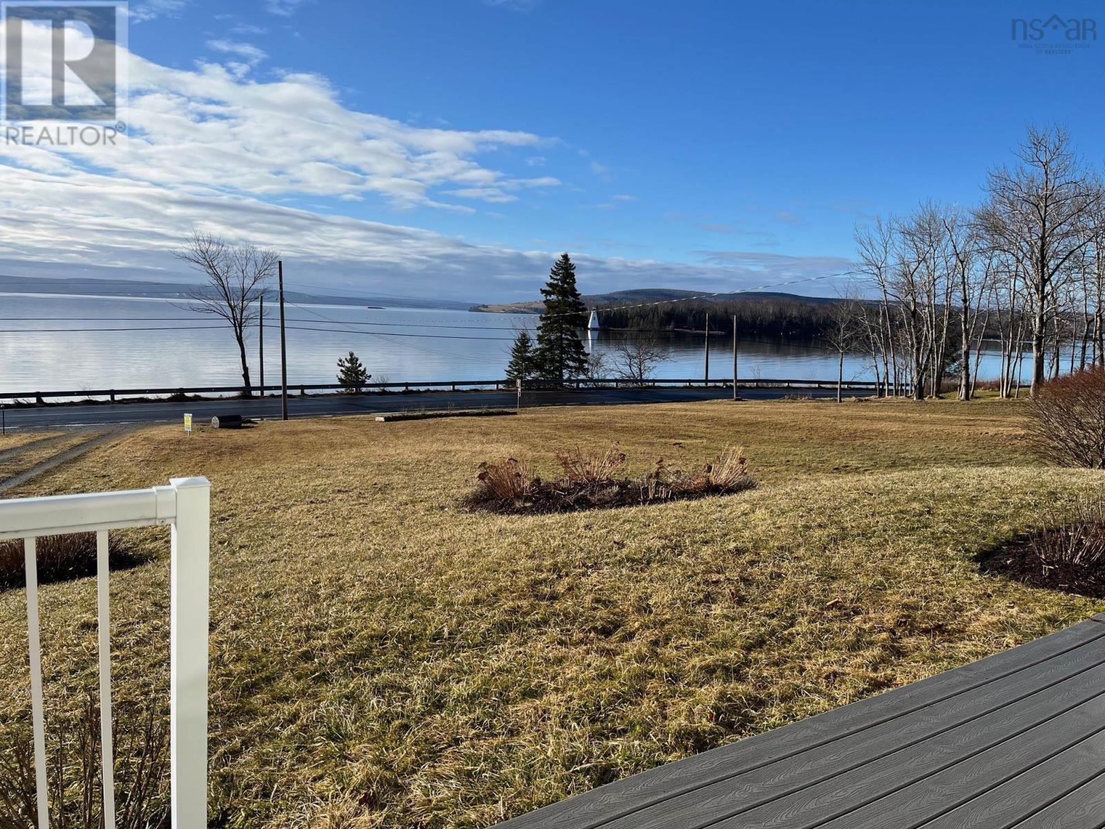 647 Baddeck Bay Road, Baddeck Bay, Nova Scotia  B0E 1B0 - Photo 3 - 202401954