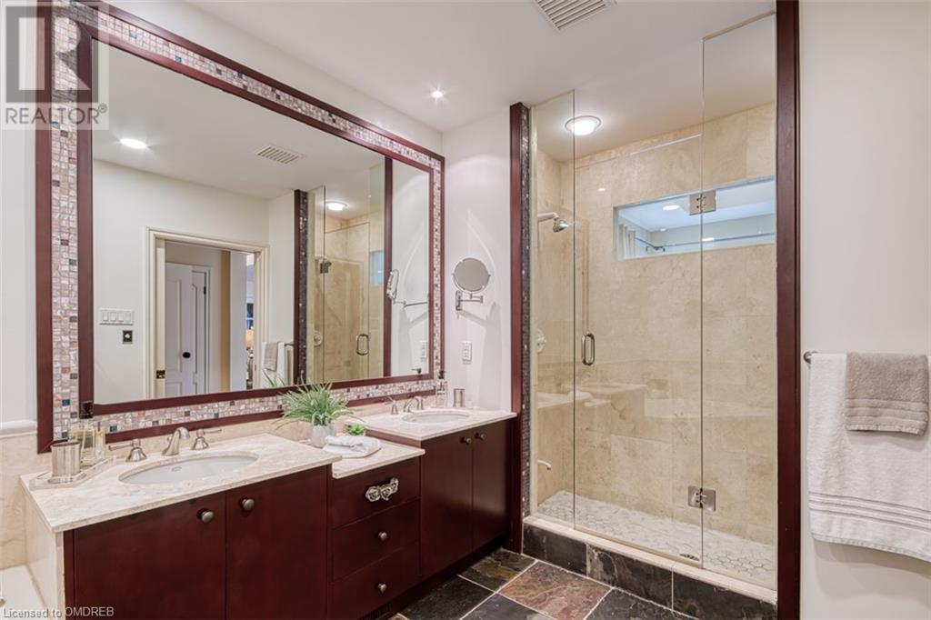 59 Colonial Crescent, Oakville, Ontario  L6J 4K8 - Photo 17 - 40535989