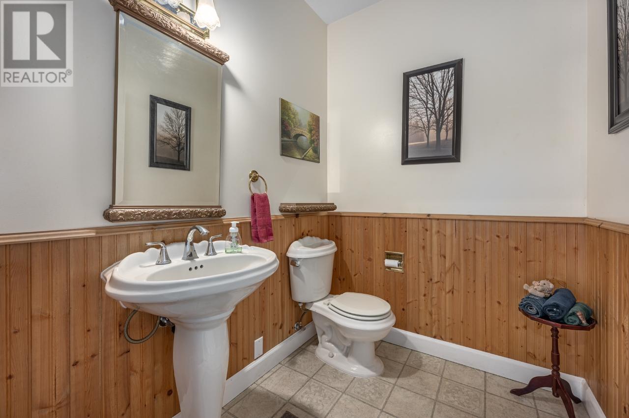 5976 Vla Rd, Chase, British Columbia  V0E 1M1 - Photo 26 - 176514