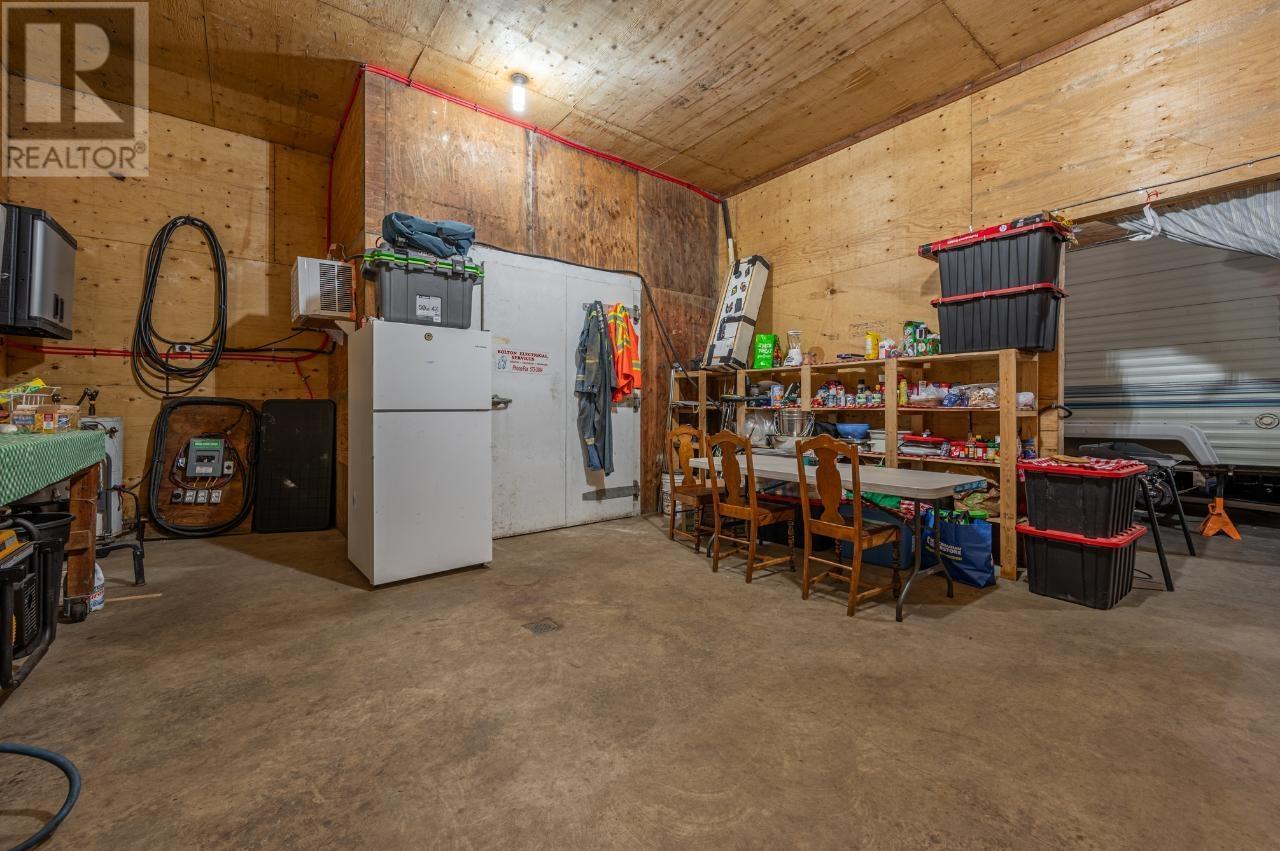 5976 Vla Rd, Chase, British Columbia  V0E 1M1 - Photo 68 - 176514