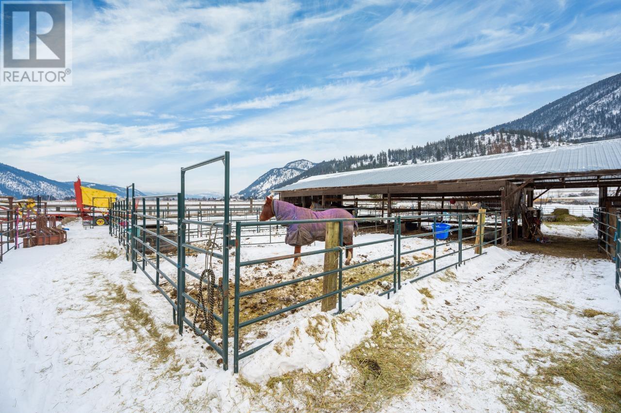 5976 Vla Rd, Chase, British Columbia  V0E 1M1 - Photo 84 - 176514