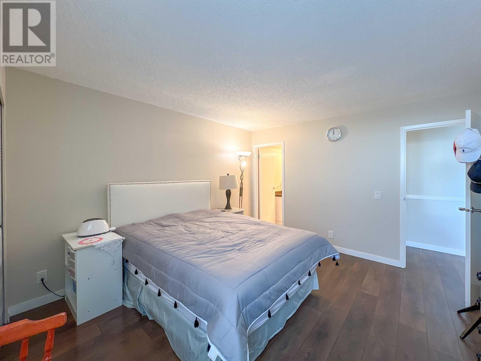 2002 3970 Carrigan Court, Burnaby, British Columbia  V3N 4S5 - Photo 10 - R2846006