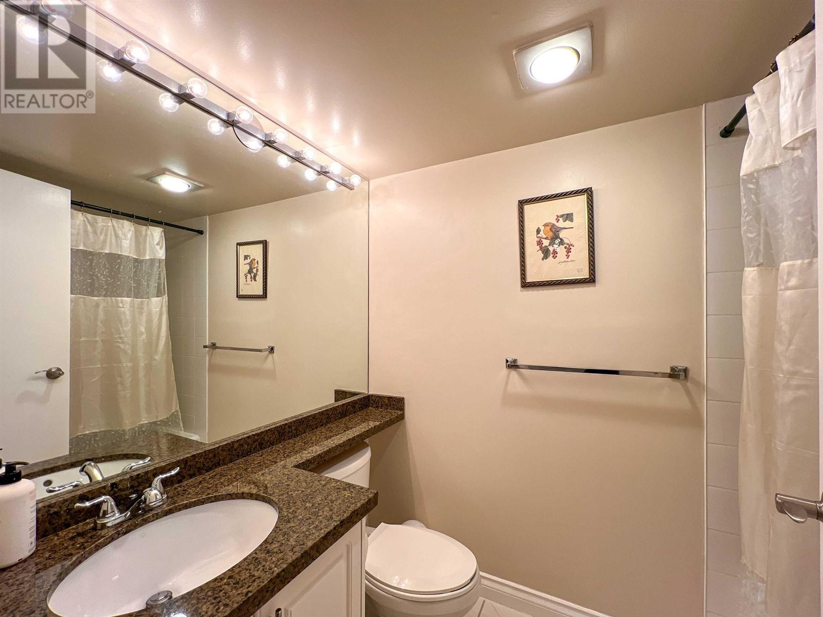 2002 3970 Carrigan Court, Burnaby, British Columbia  V3N 4S5 - Photo 14 - R2846006