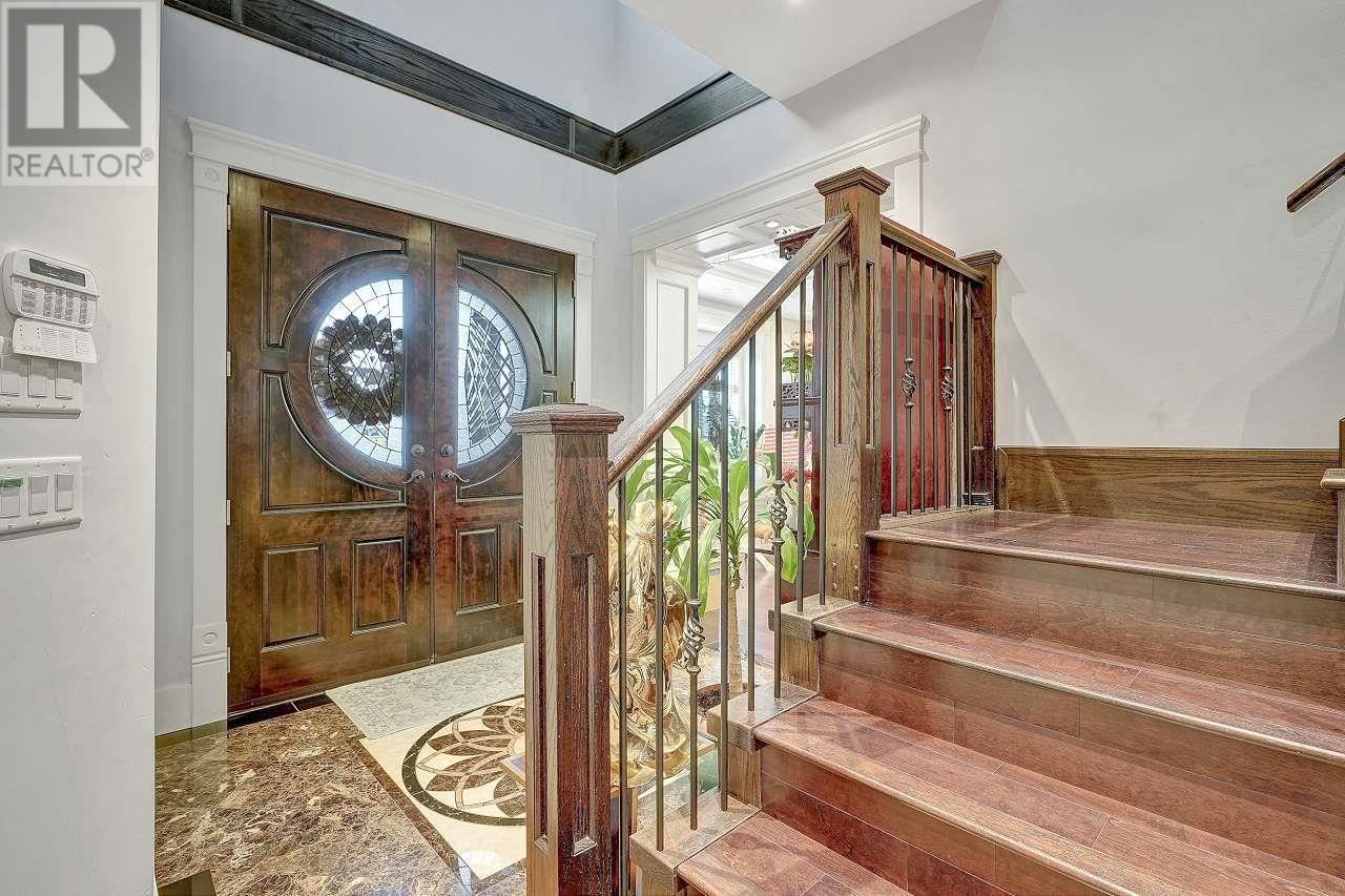 6872 Knight Street, Vancouver, British Columbia  V5P 2W3 - Photo 3 - R2845995