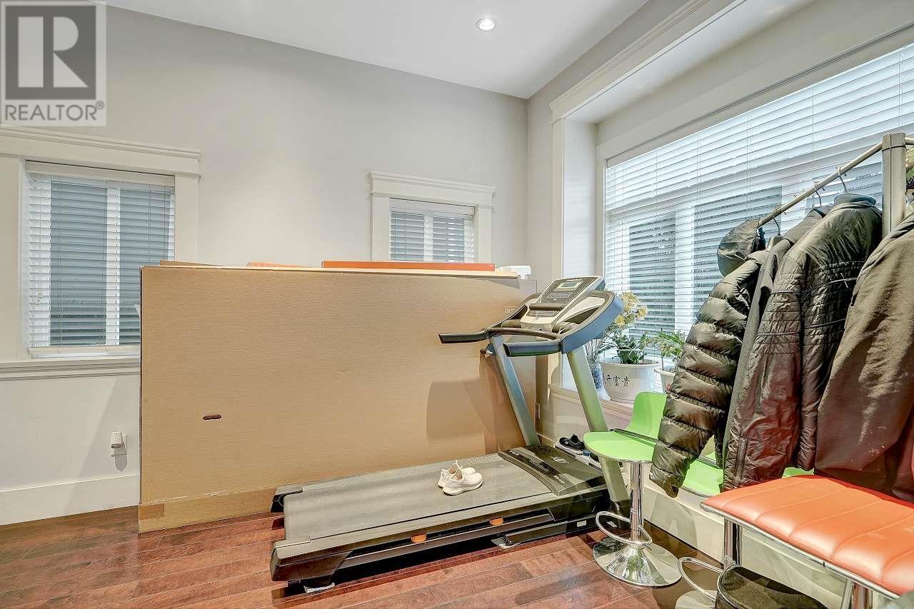 6872 Knight Street, Vancouver, British Columbia  V5P 2W3 - Photo 9 - R2845995