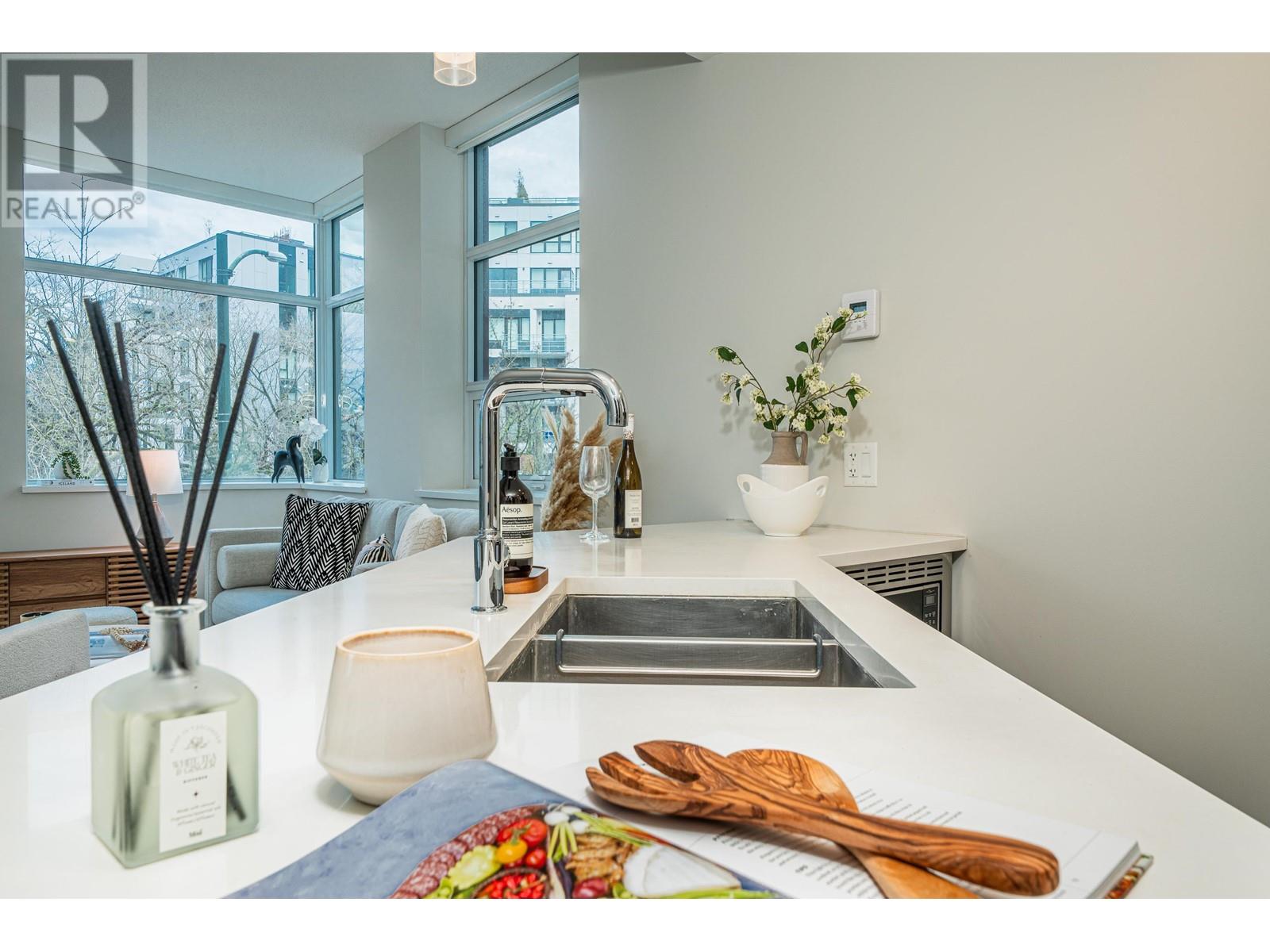 204 4963 Cambie Street, Vancouver, British Columbia  V5Z 0H5 - Photo 11 - R2846090