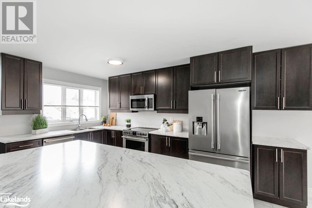23 Briarwood Place, Wasaga Beach, Ontario  L9Z 2N9 - Photo 5 - 40535330