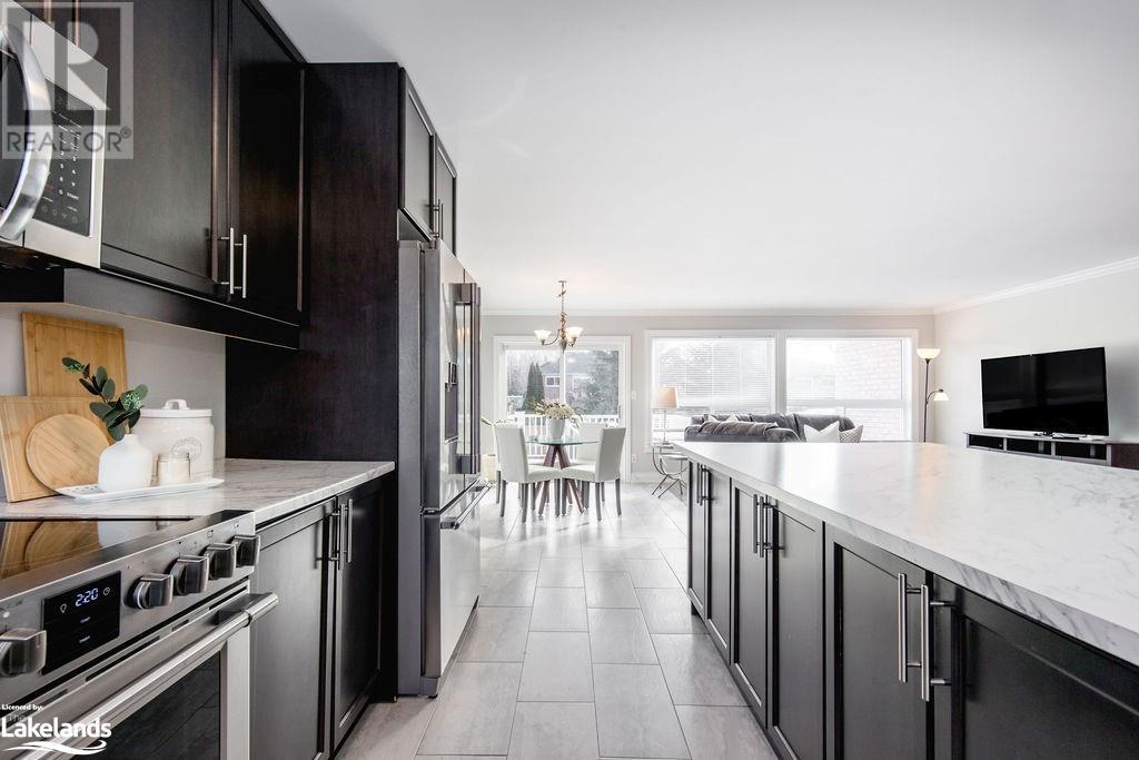 23 Briarwood Place, Wasaga Beach, Ontario  L9Z 2N9 - Photo 6 - 40535330