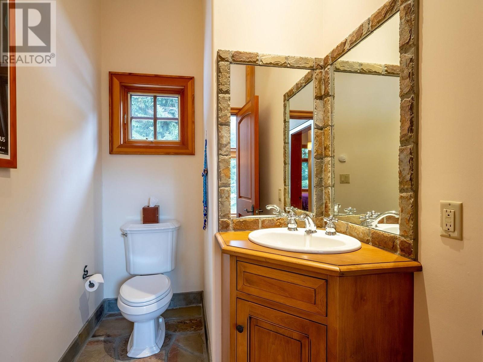 3826 Sunridge Drive, Whistler, British Columbia  V8E 0W1 - Photo 30 - R2846126
