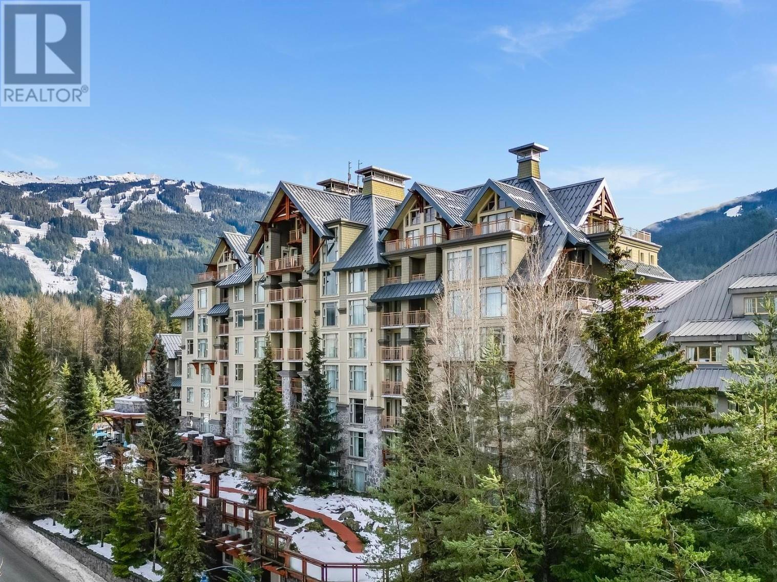 4404 4299 Blackcomb Way, Whistler, British Columbia  V8E 0X3 - Photo 1 - R2846219