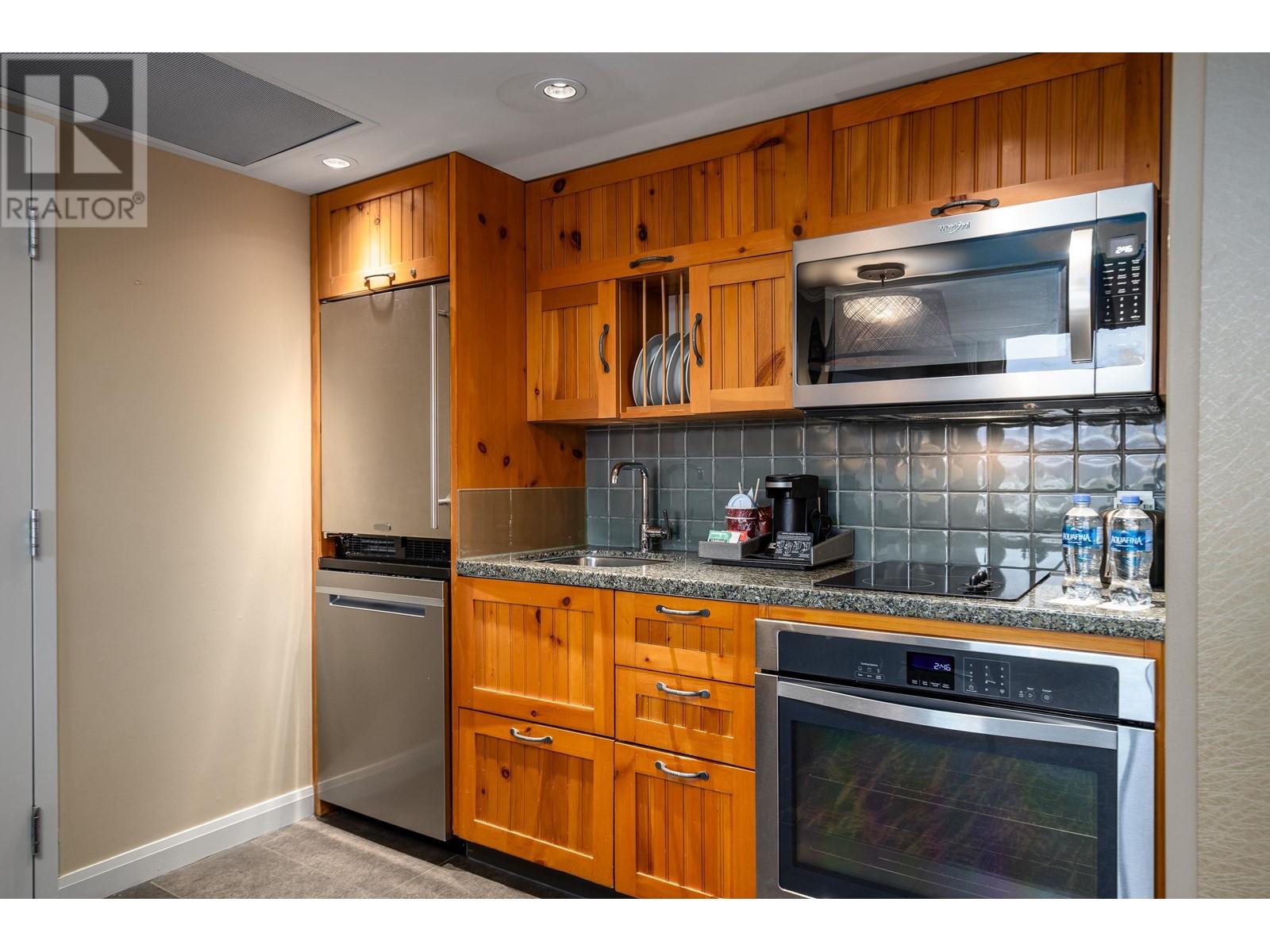 880 4090 Whistler Way, Whistler, British Columbia  V8E 1J3 - Photo 3 - R2846234