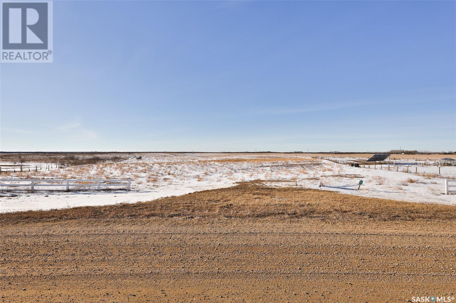 11 Cardinal Drive, Dundurn Rm No. 314, Saskatchewan  S7J 3J8 - Photo 3 - SK957034
