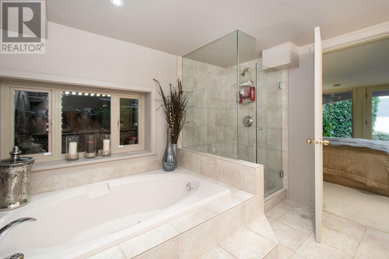 4527 Stonehaven Avenue, North Vancouver, British Columbia  V7G 1E7 - Photo 27 - R2846279
