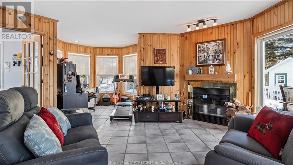 18 Denis St, Bouctouche, New Brunswick  E4S 3A9 - Photo 13 - M157085