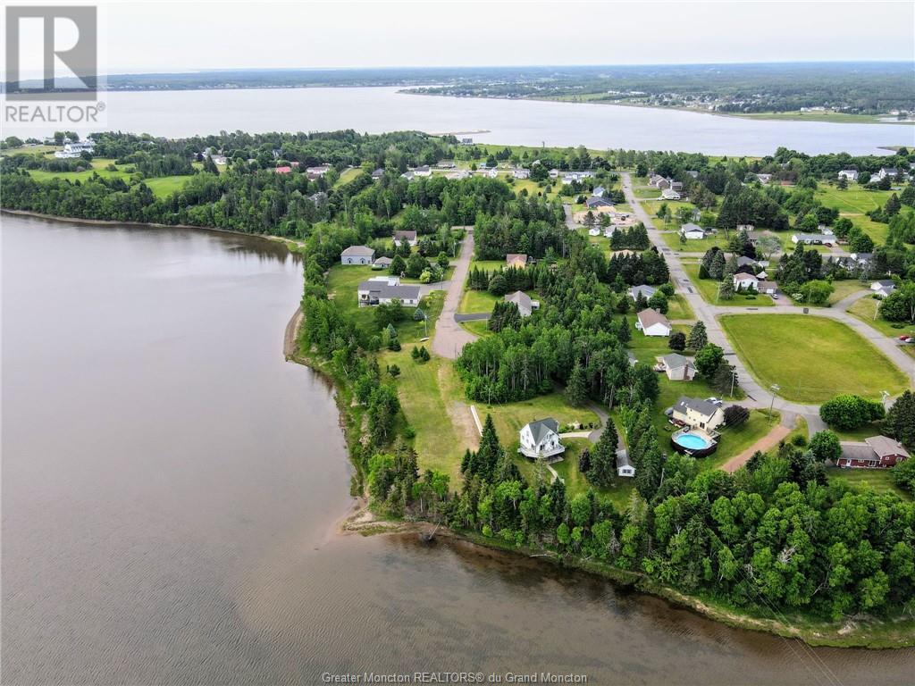 18 Denis St, Bouctouche, New Brunswick  E4S 3A9 - Photo 35 - M157085