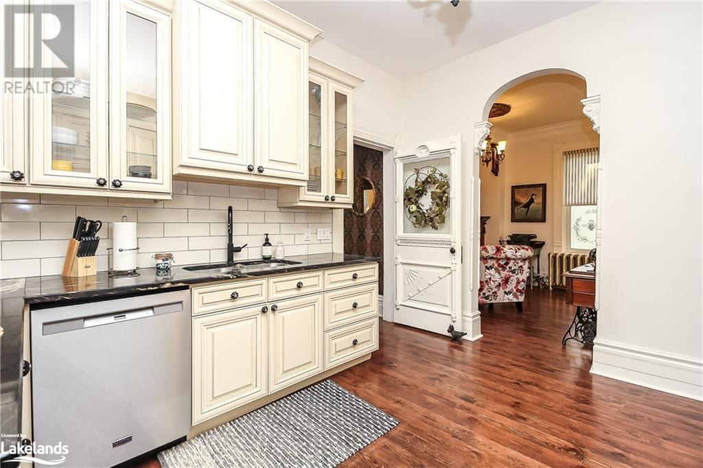 27 Collingwood Street W, Meaford, Ontario  N4L 1N8 - Photo 5 - 40529518
